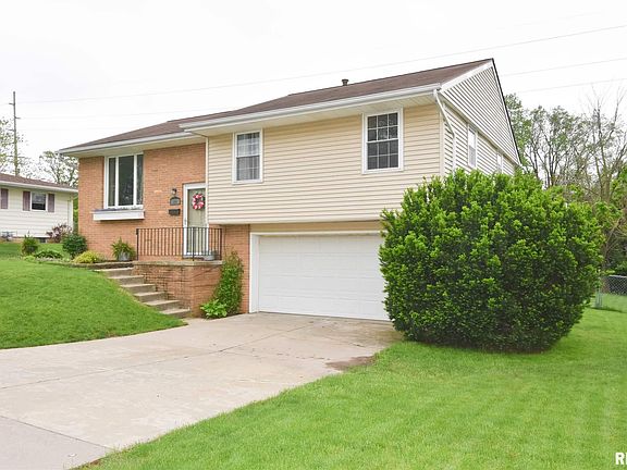 2nd image of 2248 W Warwick Dr