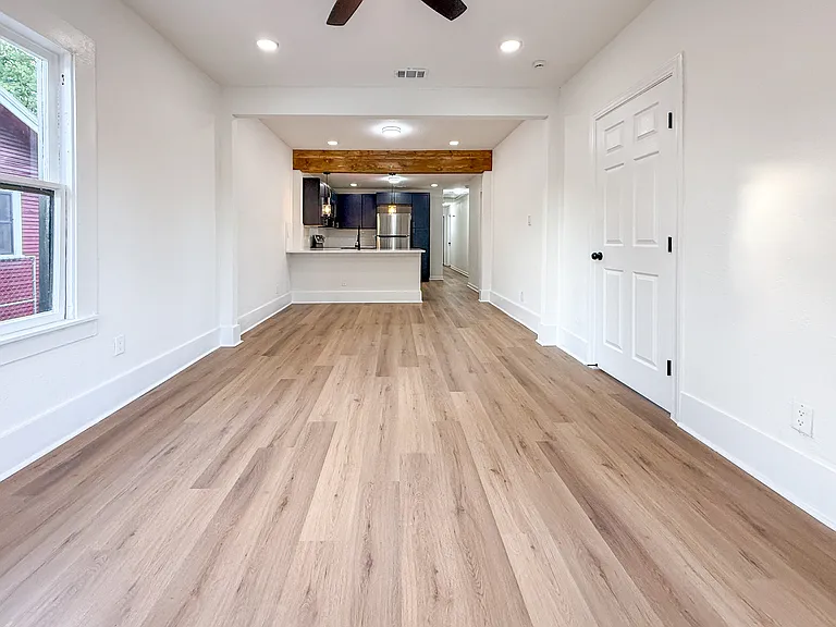 271 Oelkers St — Photo 3