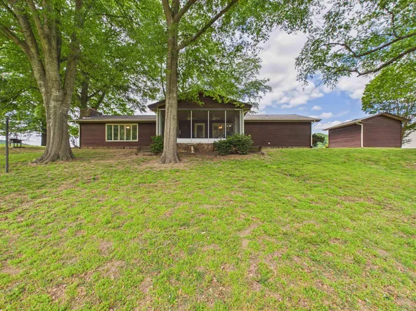 2796 Riverview Dr, Norfork, AR 72658