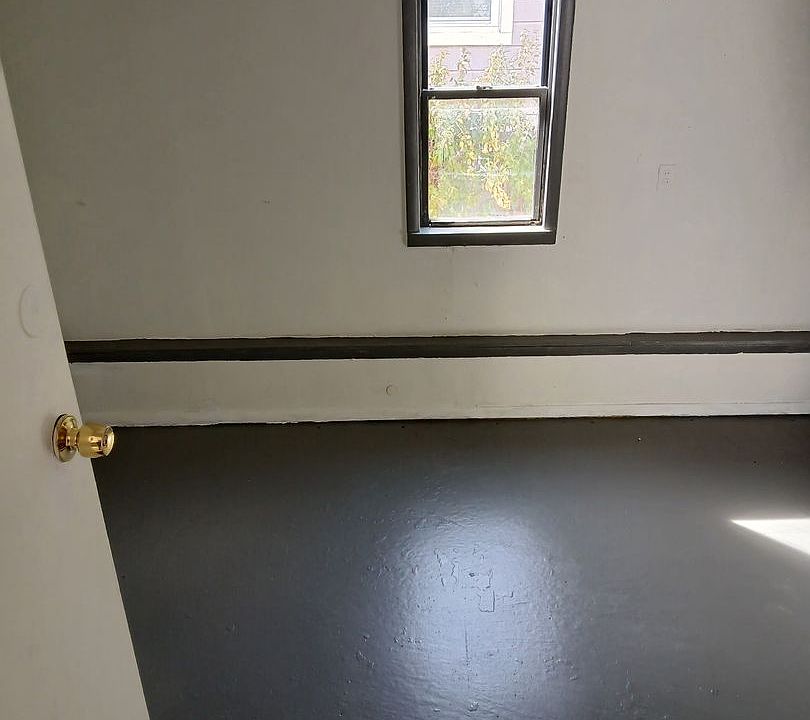 1st image of 215 E 53rd St N