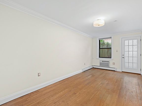 5th image of 178 Stuyvesant Ave #1