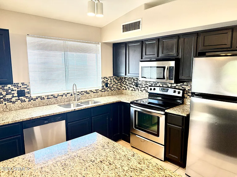 3526 E Edna Ave — Photo 11