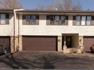 3927 Silver Lake Rd, Saint Anthony, MN 55421