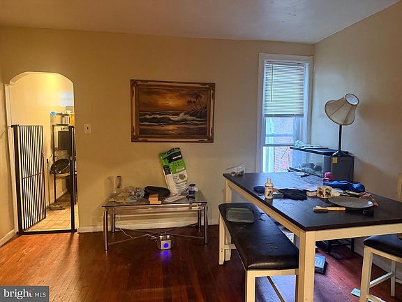 4th image of 264 W Sheldon St