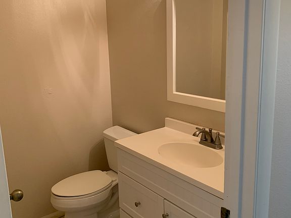 3rd image of 1791 N Eagle Creek Way