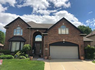 48130 Hamilton Dr, Macomb, MI 48044
