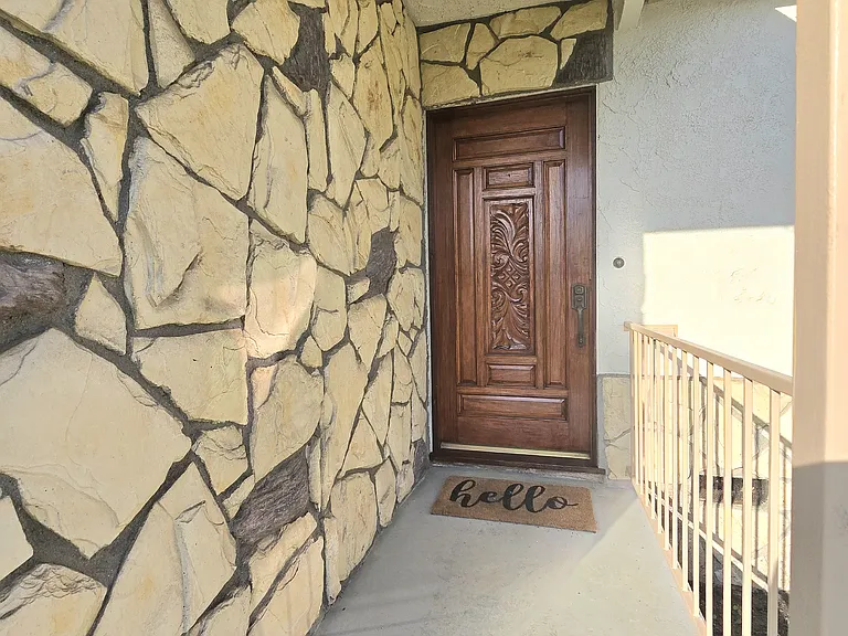 3633 Veteran Ave — Photo 2