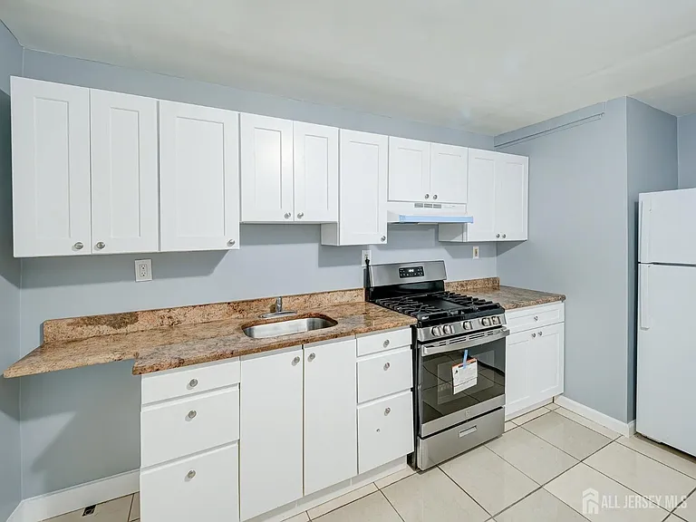 314 Seaman St #2 — Photo 7