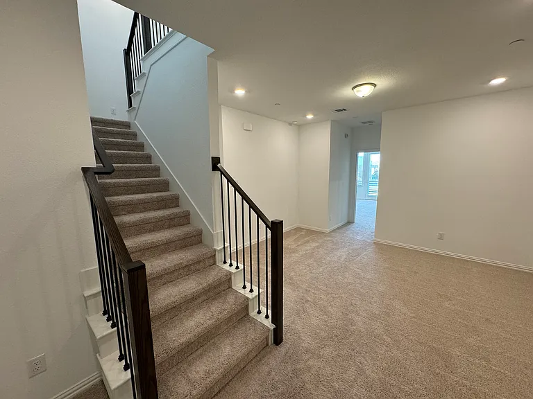 1278 Daybreak Dr — Photo 21