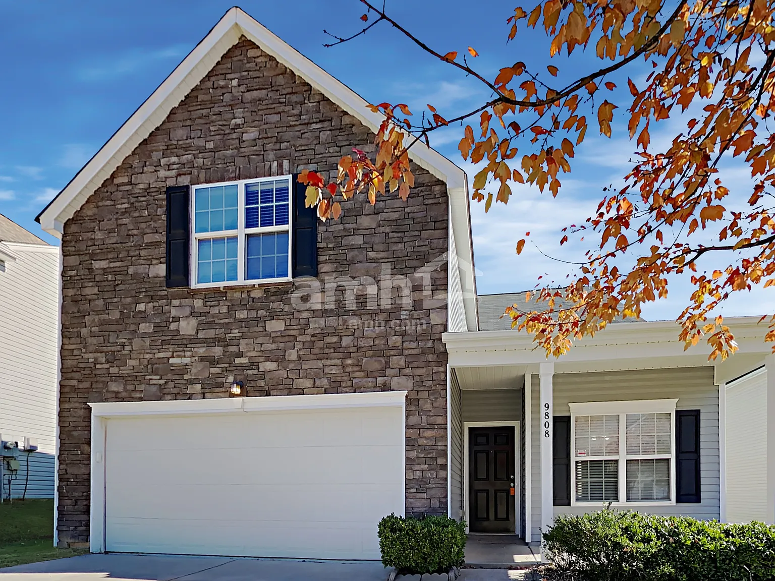 4 bed, 3.0 bath, 2196 sqft, $2,280 — Photo 1