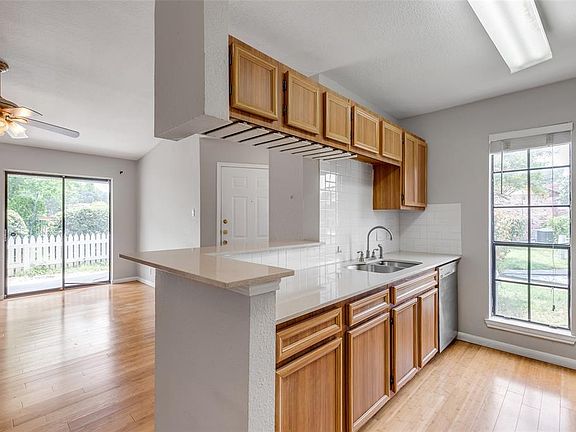 2nd image of 1601 Faro Dr APT 304