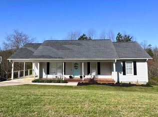 82 Clint St, Cleveland, GA 30528