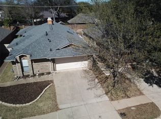 1307 Boardwalk St, Arlington, TX 76011