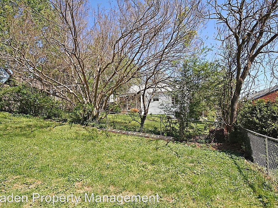 2nd image of 706 Grove Ave #A