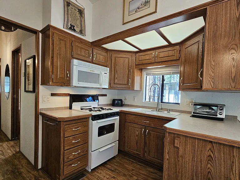 2800 S White Mountain Rd #130 — Photo 8