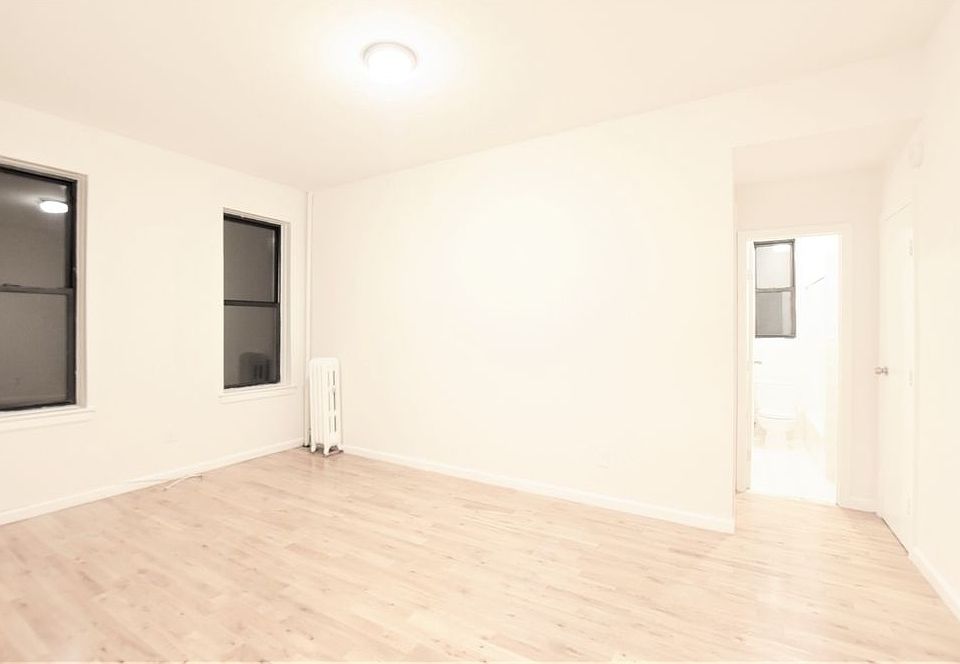 2nd image of 4848 Broadway APT 1f