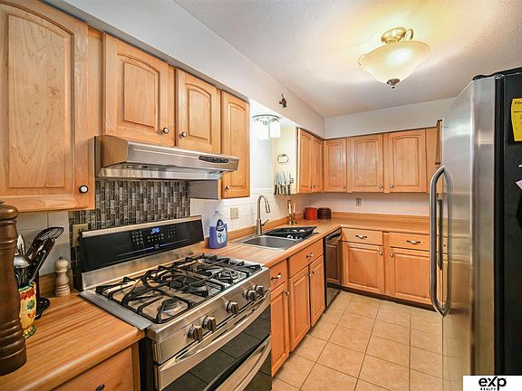 4th image of 4000 S 56th St APT 261C
