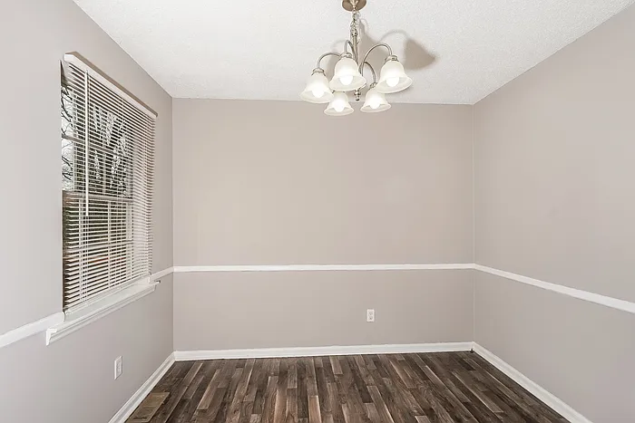 1333 Turf Dr — Photo 4