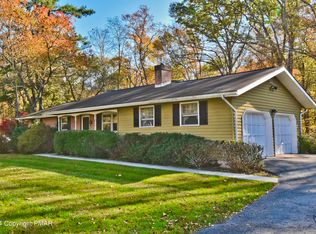 404 Norton Rd, Stroudsburg, PA 18360