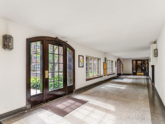 5th image of 112 Lincoln Ave APT G