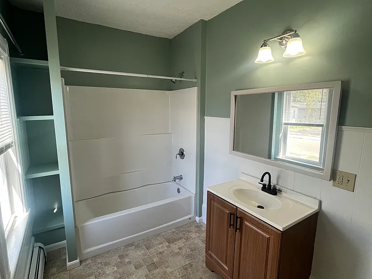 704 Enfield St #A — Photo 11