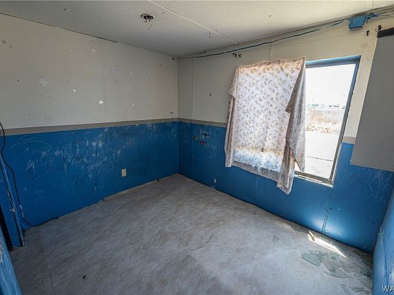 4th image of 3534 E Northfield Avenue