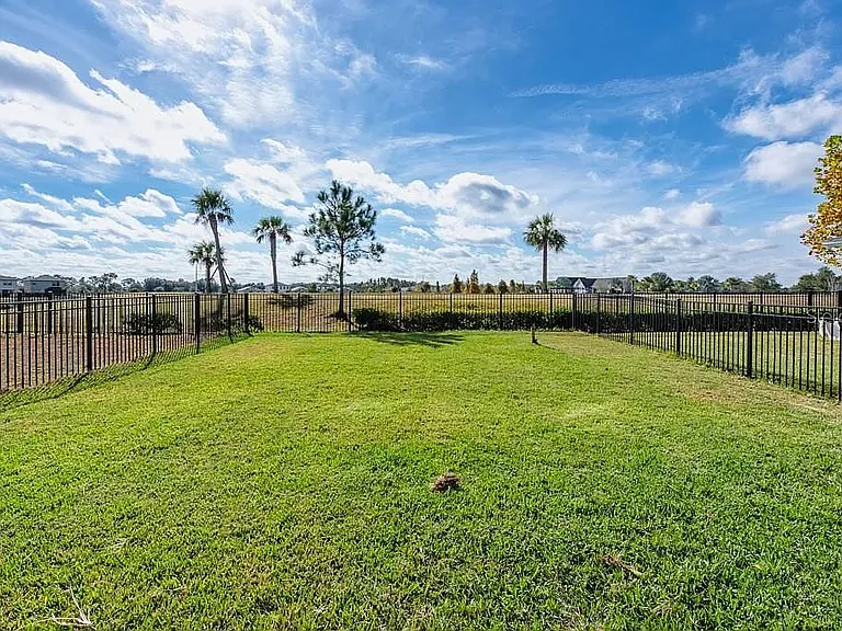 14617 Brumby Ridge Ave — Photo 31