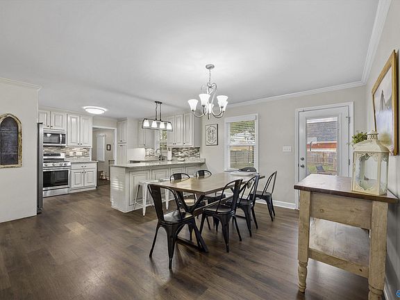 4th image of 15168 Kings Dr