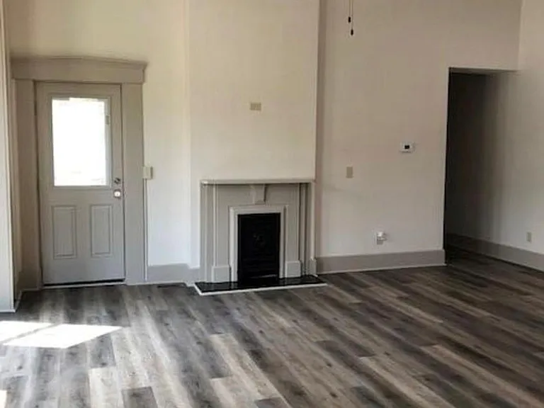 829 W Main St #2 — Photo 4