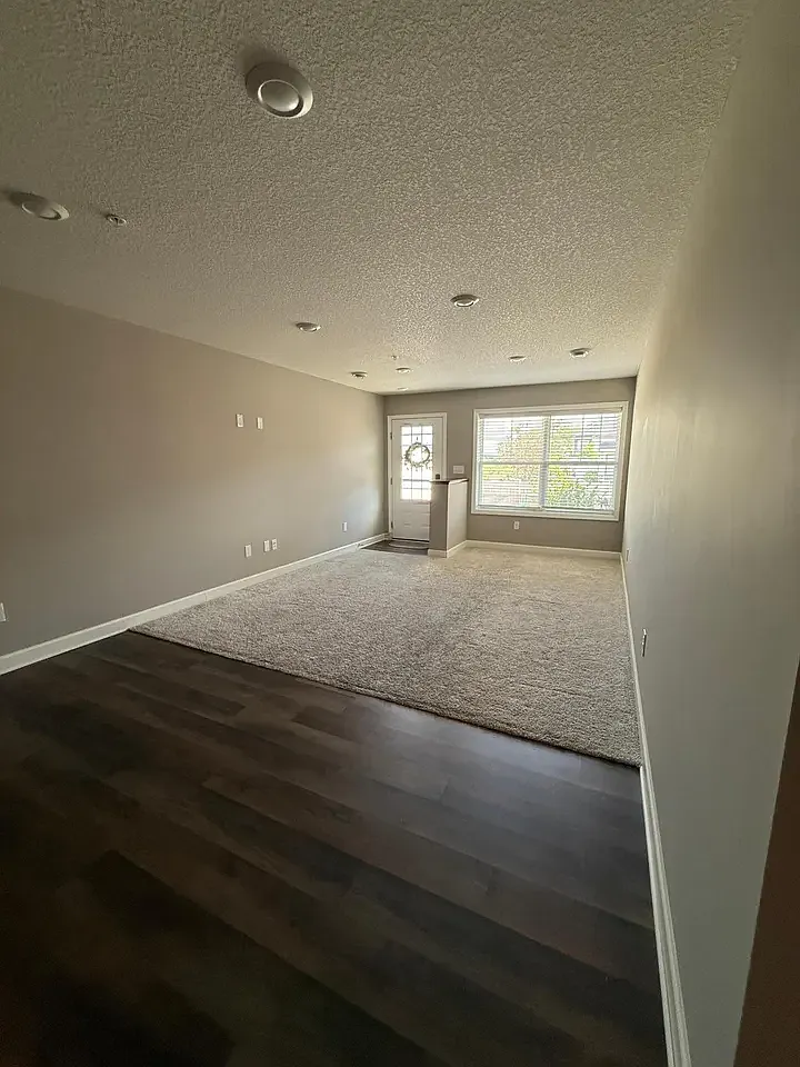 3 bed, 2.5 bath, 1500 sqft, $2,500 — Photo 1
