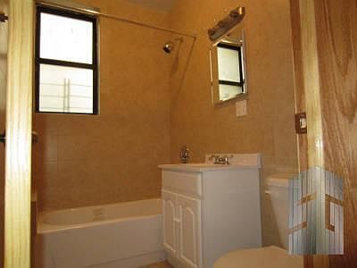 4th image of 260 Convent Ave APT 22