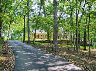 18039 Shepherd Valley Rd, Glencoe, MO 63038