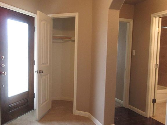 4th image of 506 W Gemini Ln