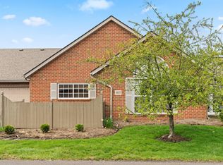 6831 Ridge Rock Dr, New Albany, OH 43054