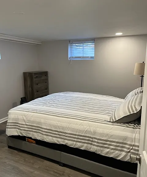 410 Moseley Dr — Photo 6