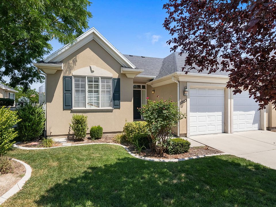 1st image of 11923 Cottage View Ln