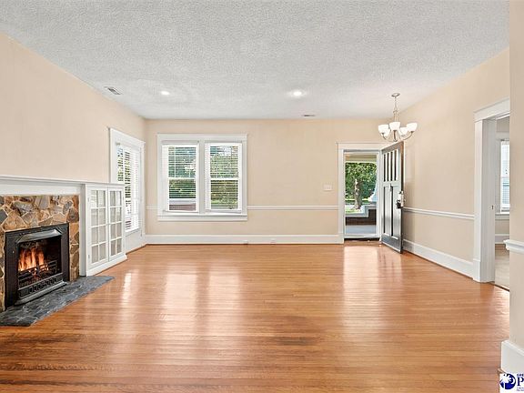 5th image of 805 W Palmetto St