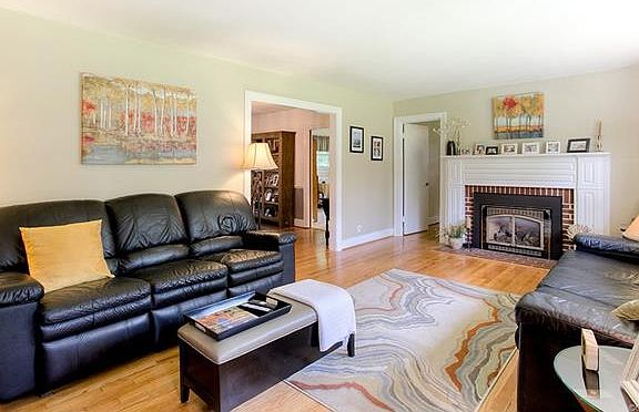 4th image of 10996 Linderwood Dr
