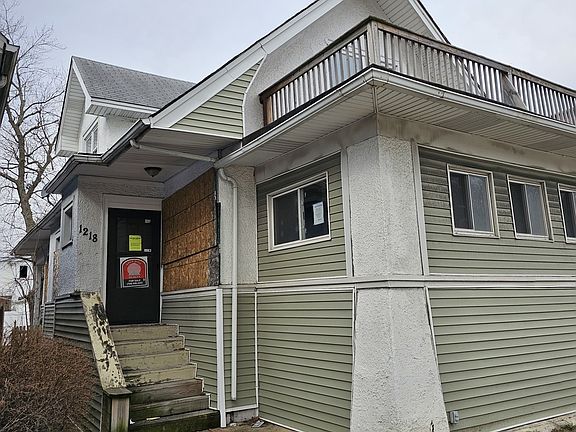 3rd image of 1218 N Austin Blvd
