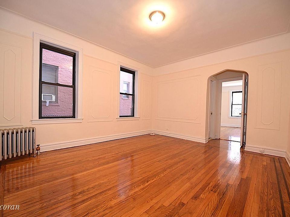 1st image of 2520 42nd St APT 4A