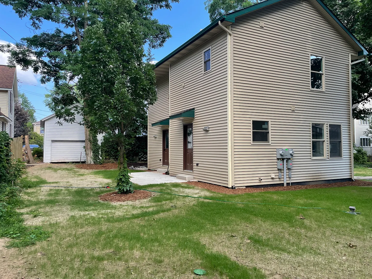 643 Fulton St E — Photo 3