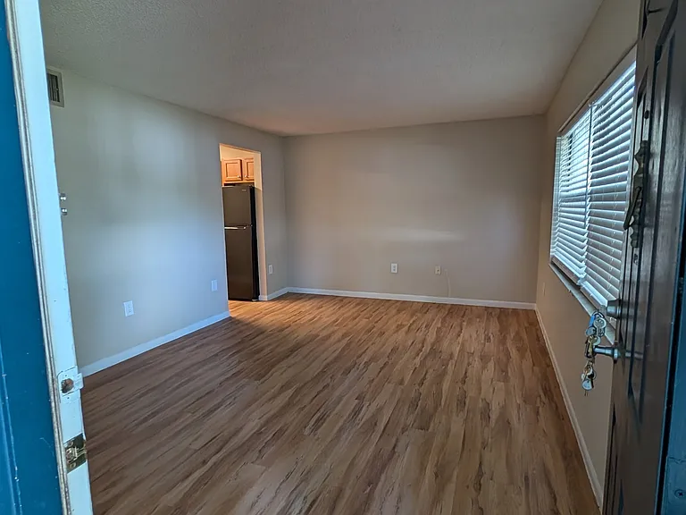 San Christopher Apartments — Photo 6