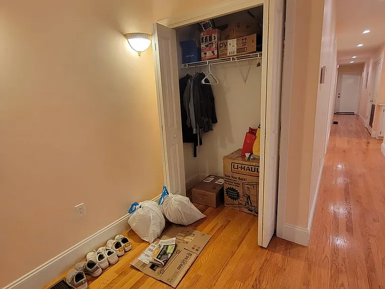 9 Elmore St #1 — Photo 23