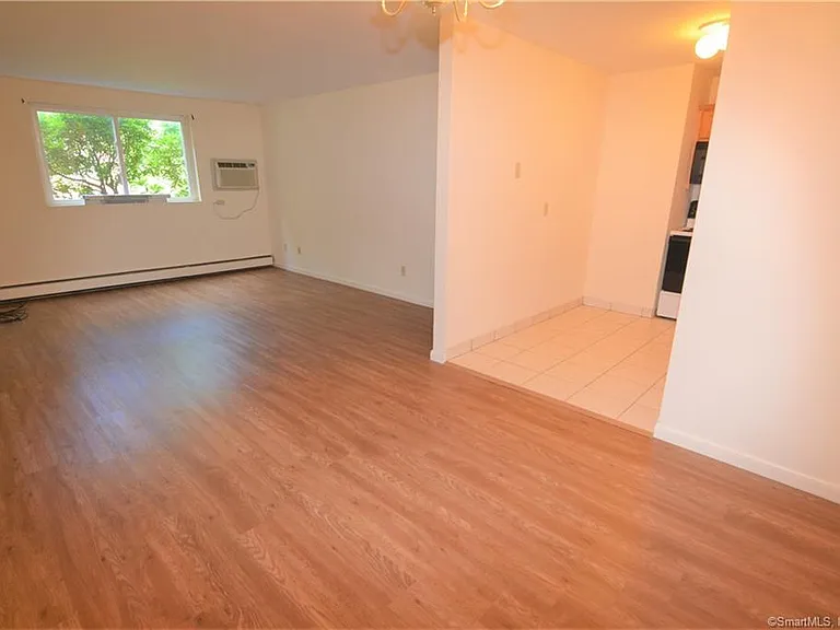 187 Scott Rd #2C — Photo 7