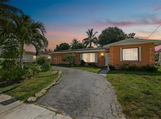 2370 NW 34th Ter, Lauderdale Lakes, FL 33311