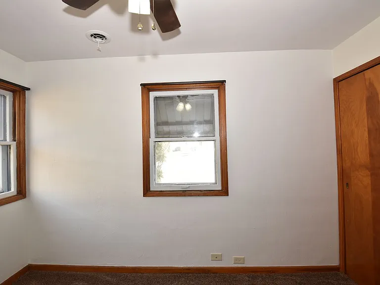 2804 Delaware St — Photo 16