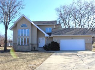 112 Sequoyah Ct SW, Poplar Grove, IL 61065