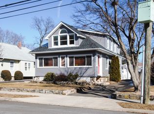 61 Sterling Pl FLOOR 2, Stamford, CT 06907