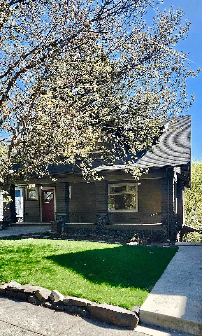 2 bed, 800 sqft, $1,400 — Photo 1