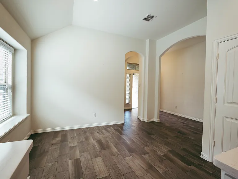 816 Blackhawk Dr — Photo 17